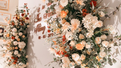 "Đứng hình" vì vẻ đẹp của hoa lụa trong trang trí tiệc cưới