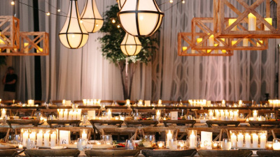 5 cách trang trí tiệc cưới với ánh nến cho một không gian ấm cúng mùa đông này