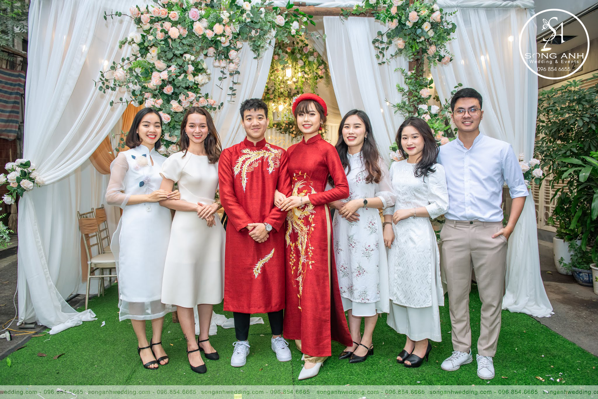 trang trí tiệc cưới tư gia tại Hà Nội