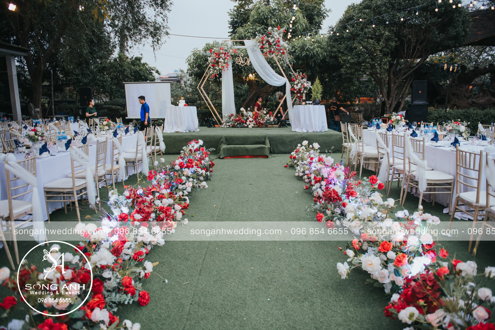 đơn vị cung cấp dịch vụ trang trí tiệc cưới uy tín tại Hà Nội